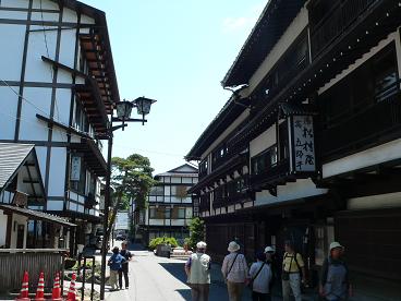 滝下通りの旅館