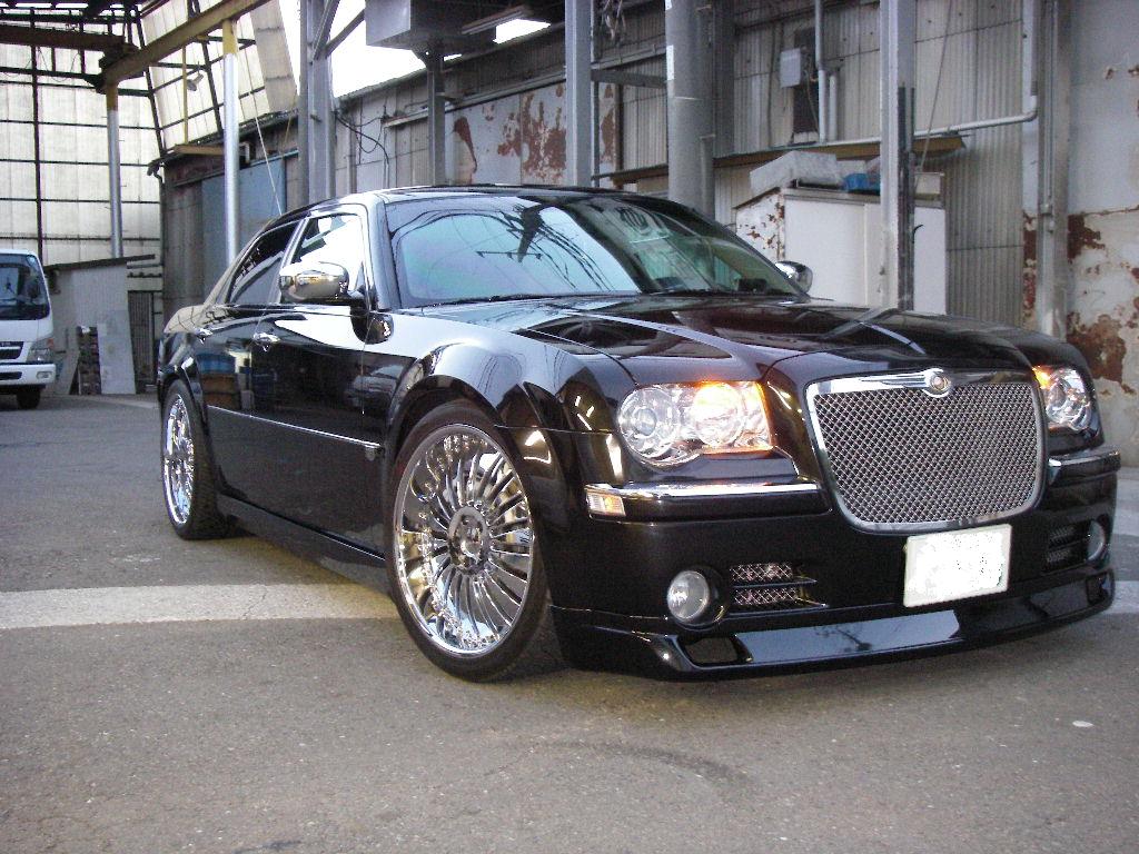 G Style 完成 クライスラー ３００ｃのｎｅｗ オリジナル エアロです Garage510 横浜市港北区の車検屋さん 楽天ブログ