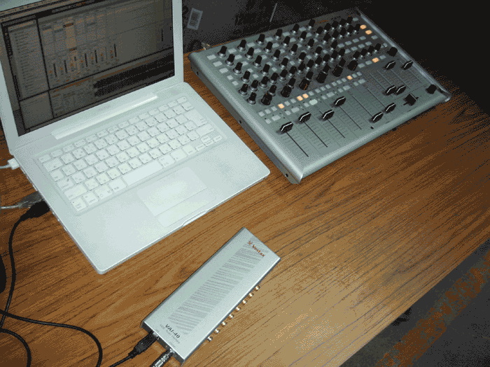Amazon | Vestax MIDIコントローラー VCM-600 シルバー Ableton