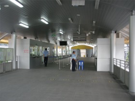 BRTサートーン駅
