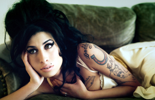 Amy Winehouse bryanadams2007006it0gx8.jpg
