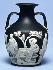 WEDGWOOD 高さ23㎝ ポートランドの壺 - www.tigerwingz.com