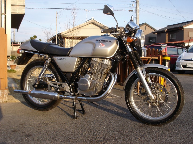 gb250 クラブ マン セール ブーツ 交換