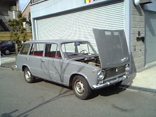 フィアット１２４ファミリアーレ | カメロンパン日記（ＦＩＡＴ５００