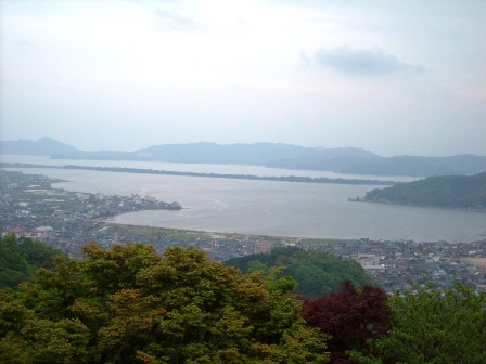 大内峠から･･･遠くに見えるのが天橋立でつ♪ｷｮﾛ((''*)(*,,))ｷｮﾛ