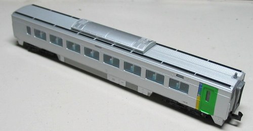 Nゲージ「スーパー白鳥」はとても派手です・・・・。 | 鉄道