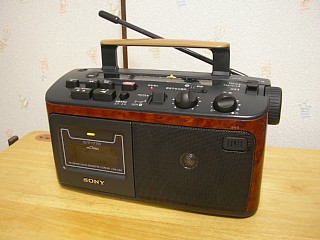 クリスマスプレゼントは中古ラジオ（【機器修理】SONY CFM-A50 ラジオ 