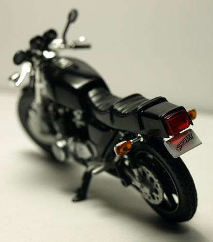 アララ On Cloudmonster Void atmos “YOZAKURA” | atmos（アトモス