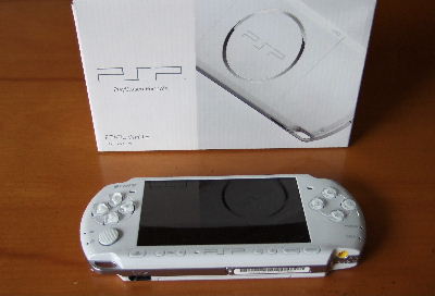 PSP-3000 パール・ホワイト ― 3/5まで待てません。 | ホテルと旅館の