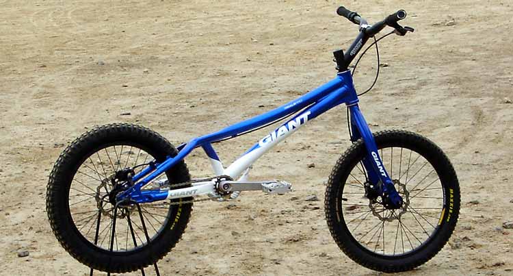 giant trials bike