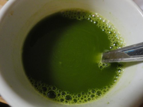 緑の杜仲茶はやっぱり緑（^^;