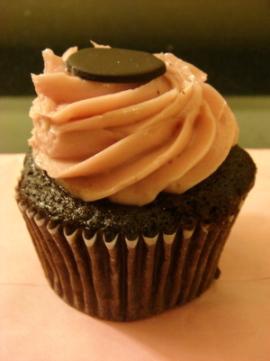 24 cupcake.jpg