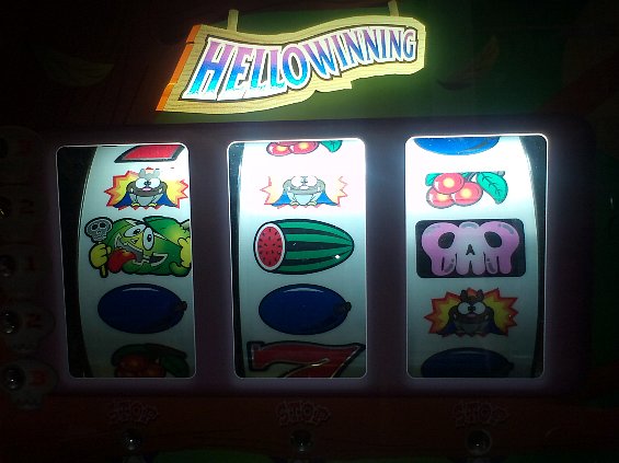 玄関に180サイズの箱がw | 壊☆パチンコ・パチスロ回遊記