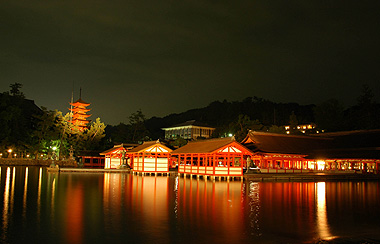 厳島神社夜景