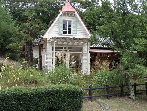 名古屋 サツキとメイの家 - 驚きのクオリティ！映画『となりのトトロ』のあの家が、愛知県でリアルに再現 