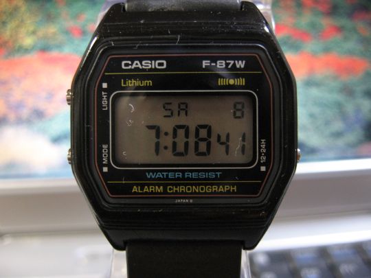 レトロなＣＡＳＩＯ Ｆ－８７Ｗ腕時計 | 一期一会 - 楽天ブログ