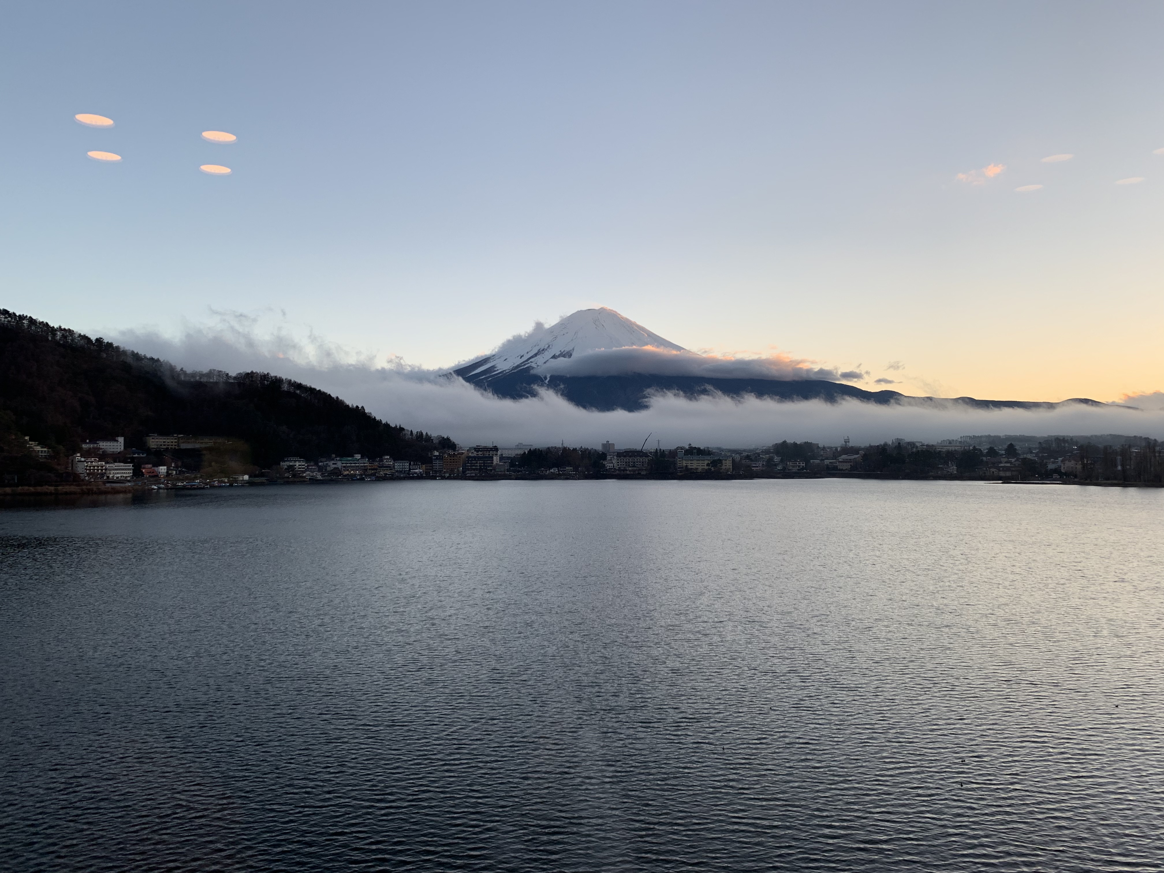 勝湖里駅