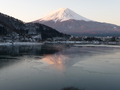 逆さ富士を望む湖畔の絶景宿　湖楽おんやど富士吟景