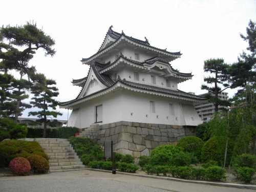 高松城艮櫓 (500x375).jpg