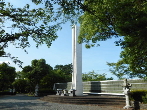 田原坂公園戦没者慰霊之碑.JPG