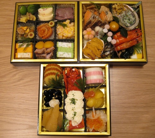 12-12-31-b-8osechi.jpg