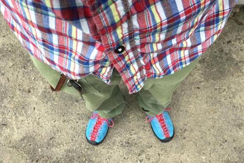 KEEN Jasper Saxe Blue×Red 1002669 SS11 & WORLD WORKERS SEAMLESS ﾍﾘﾝﾎﾞｰﾝﾍﾟｲﾝﾀｰﾊﾟﾝﾂ MW512B-HE48 & OMNIGOD 半袖ワークシャツ 56-016X.jpg