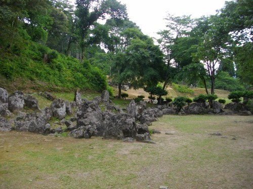 一乗谷城湯殿跡庭園 (500x375).jpg