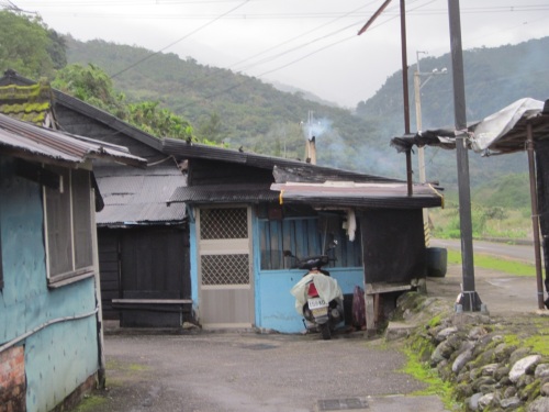 IMG_4131昔の日本社宅.jpg