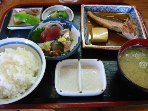 20140706_お魚市場　くりたや　浜定食.jpg