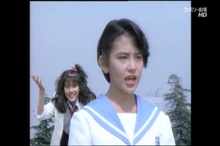 小沢なつきの引退後の現在は?突如引退の ...