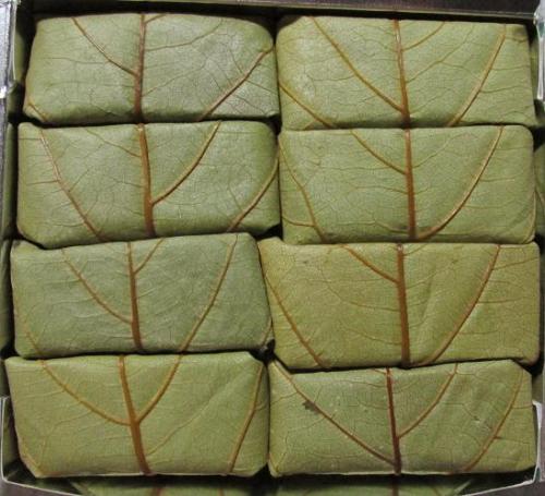20140806 しぶ柿の葉ずし2.jpg