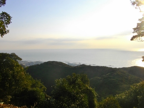 高塚山高塚不動尊奥の院 (4) (500x375).jpg