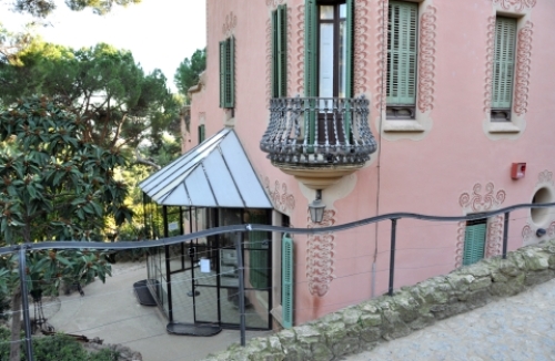 pict-ガウディの家 2.jpg