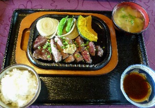 馬肉ステーキ.JPG