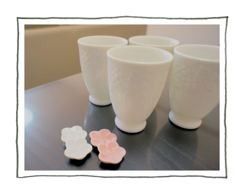 白い食器のお店M’home style プルメリアの箸置き　フルーツゴブレット