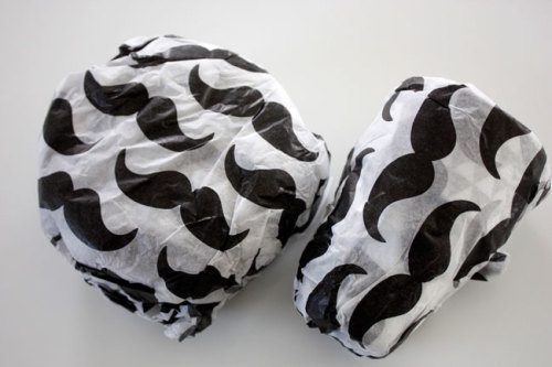 FLYING-TIGER-COPENHAGEN-の白黒雑貨　カップ　小物入れ　蓋付ボウル　ＷＡＧＡＹＡ　（わがや）　シンプル　スタイリッシュ　白黒モノトーン　サークル　トライアングル　パターン　模様　インテリア雑貨　お買い物日記　白黒情報　.jpg