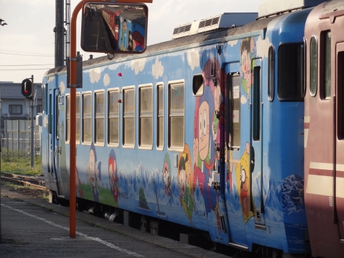 城端駅2.jpg