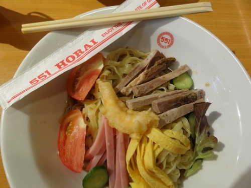 551 HORAIの冷製そばｂ.jpg