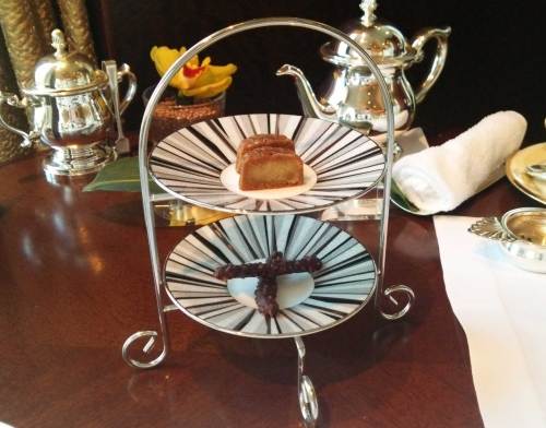 20140922シャングリ・ラ 09小菓子.jpg