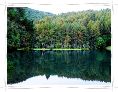 御射鹿池（みしゃかいけ）長野　茅野市　東山魁夷　緑響く　AQUOS　CM