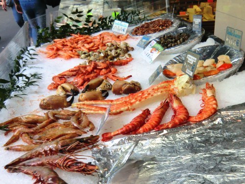 夕方の魚屋.jpg