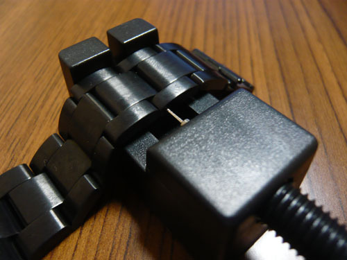 pin_remover_with_watch.jpg