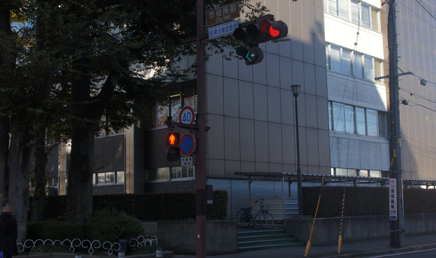 2018年12月30日。自転車の歩道ワープ（合法的赤信号回避）  盛岡 