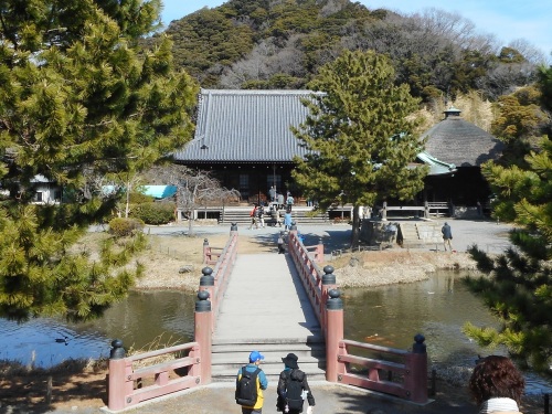 称名寺庭園平橋.JPG