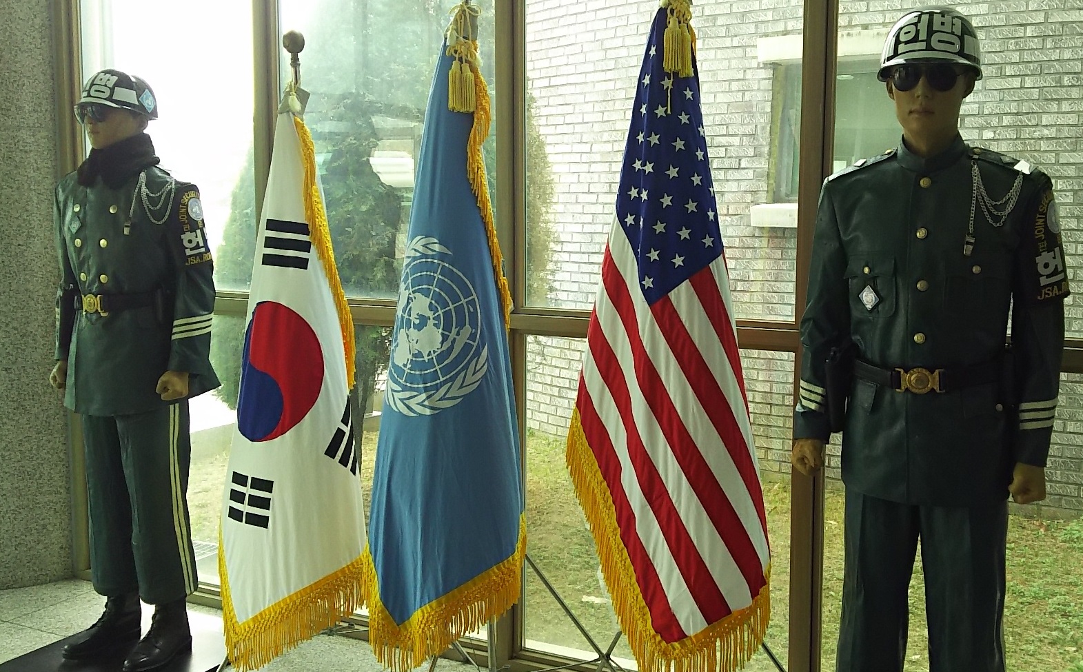 韓国軍 共同警備区域JSA 憲兵 ヘルメット