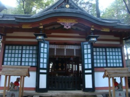 稲荷神社本殿.jpg