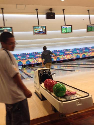 rhph_bowling_1411_02.jpg