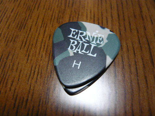 ernie_ball_pick_compare.jpg