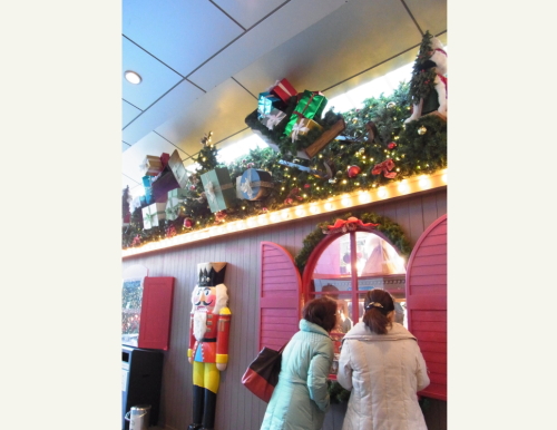 20131221六ヒル3 クリスマスマーケット.jpg