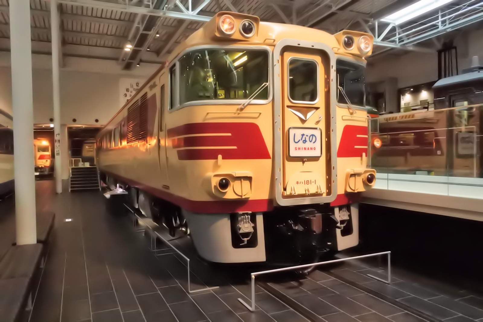 高速性能と伝統を併せ持つキハ189系「はまかぜ」 | 花見友紀の「鉄道のある日常」 - 楽天ブログ